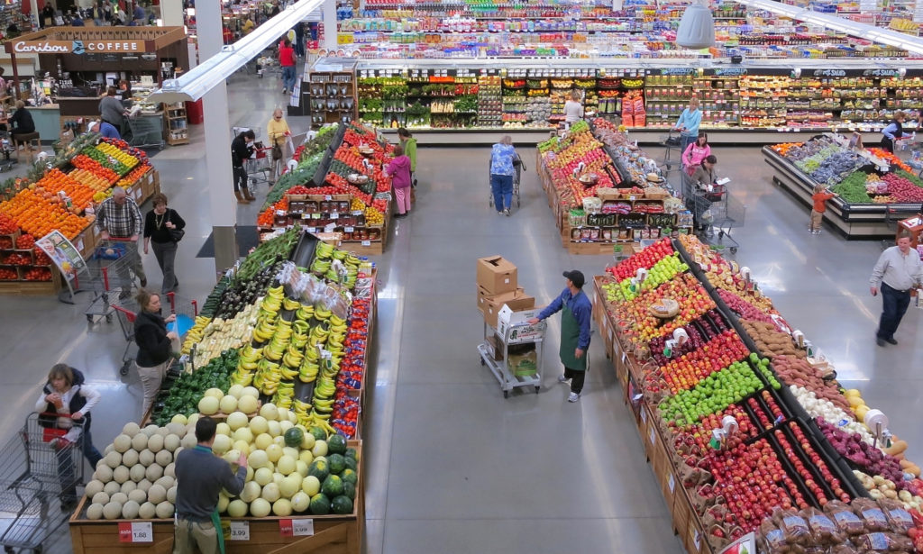 Thrifty Shoppers Reject Pricey Produce